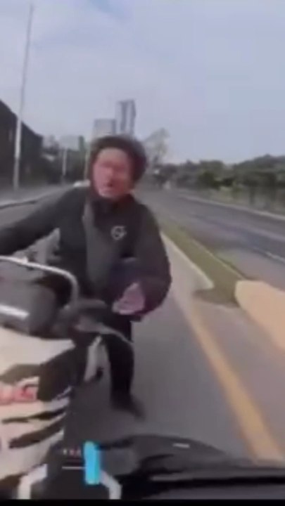 Bisous 😲 #incroyable #kiss #bisous