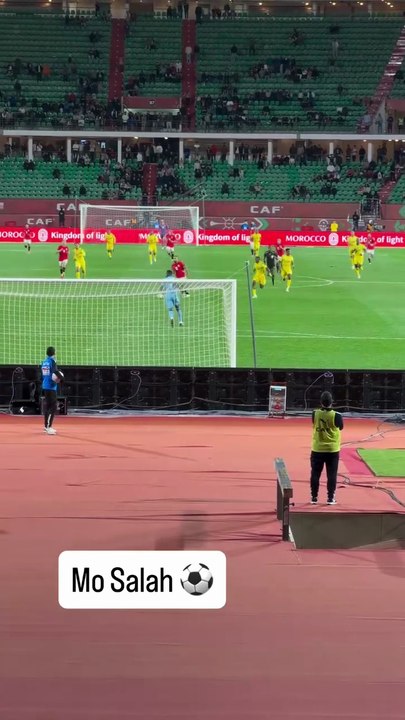 Mo Salah goal هدف محمد صلاح من المدرجات