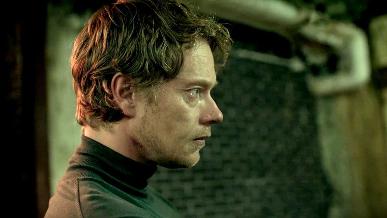 Girl Taken Trailer (2) DF