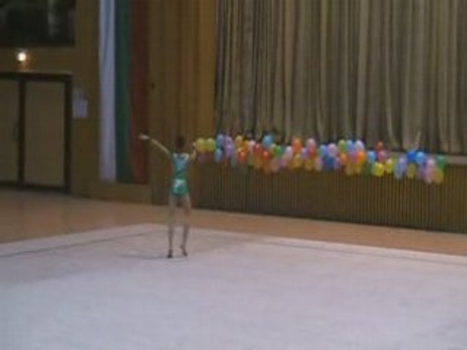 Siana Kostova "Golde Hoop" 2008 Rope