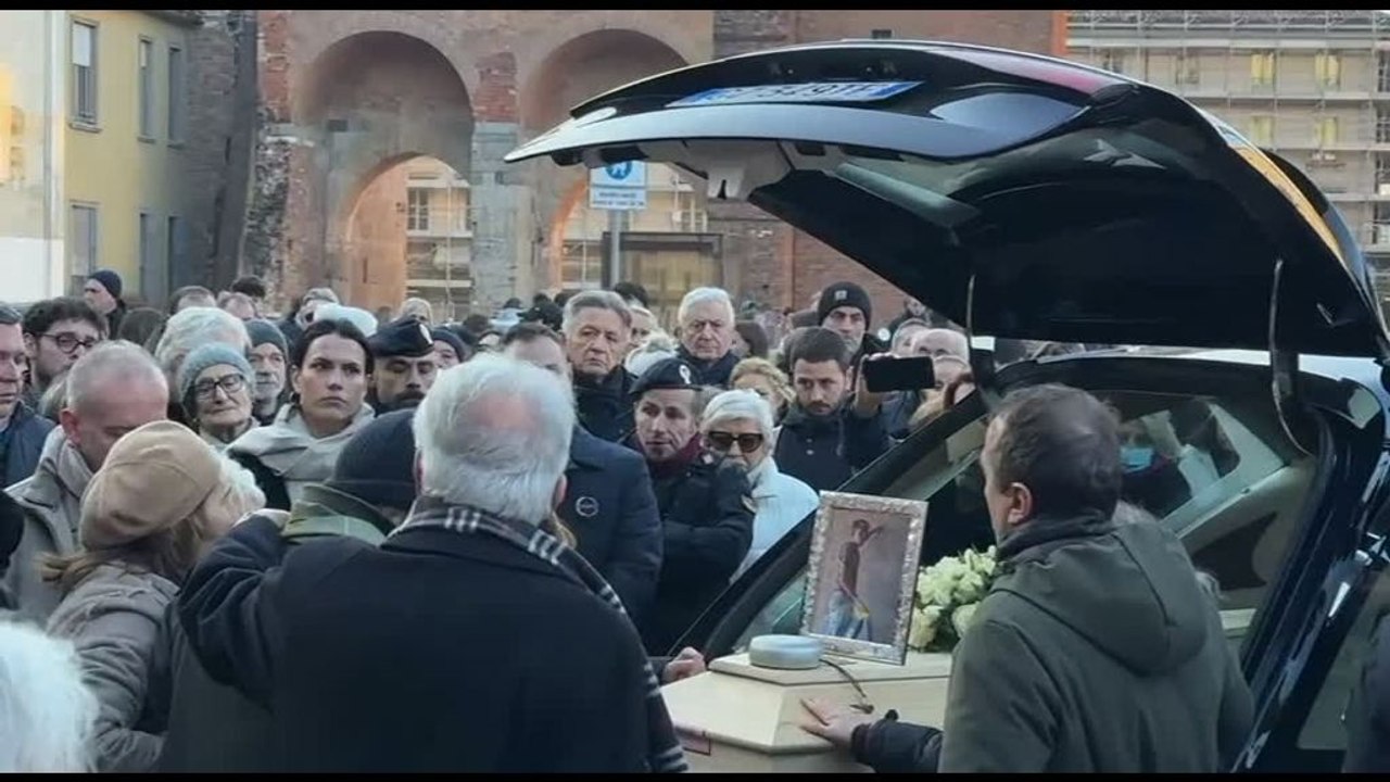 Crans-Montana, "Perdutamente" di Lauro per l'addio a Achille Barosi