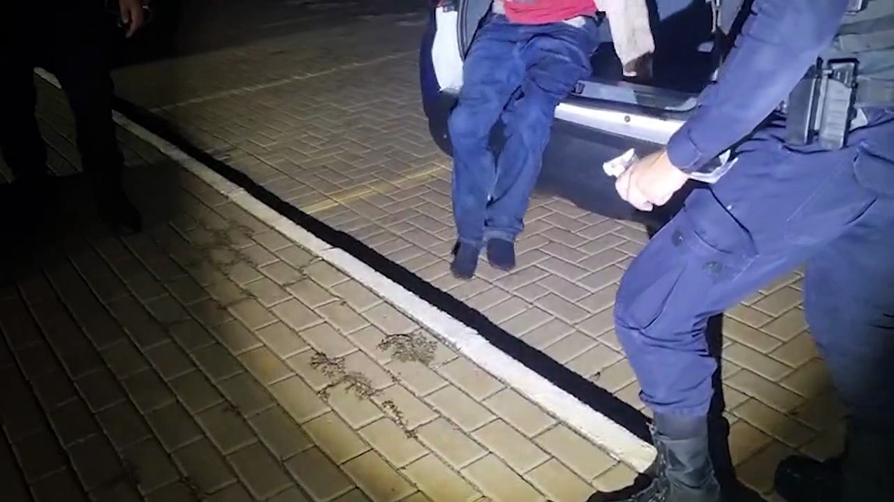 Homem em situação de rua cria tumulto no Terminal Oeste e acaba detido pela Guarda Municipal