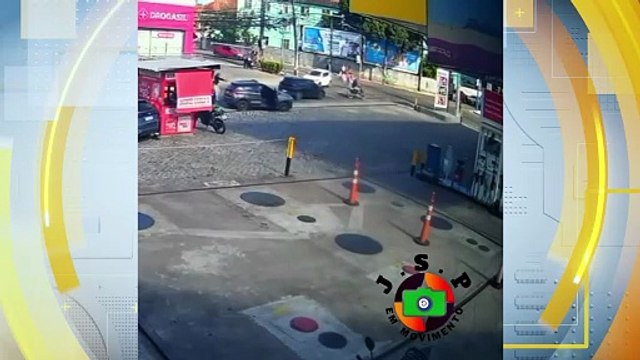 Perseguição Policial em Recife: Suspeitos Presos após Alta Velocidade e Resistência à Prisão em Posto de Combustível