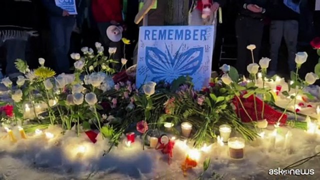 Proteste a Minneapolis dopo che un agente dell'ICE uccide una donna