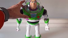 Buzz hablando en español