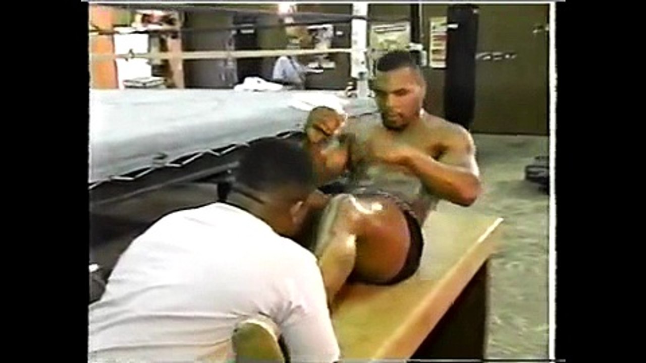 Mike Tyson vs Peter McNeeley - Showtime PPV 8-19-95