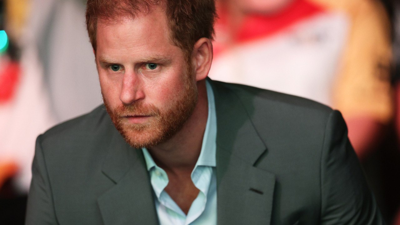 Harry’s Secret Plan To Bring Kids Home Sparks Royal Crisis—Meghan Reportedly Opposes Reunion