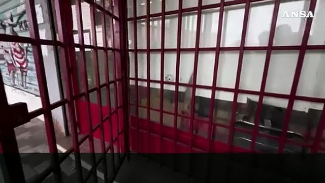 Roma, spari contro la sede della Cgil di Primavalle: la visita di Landini