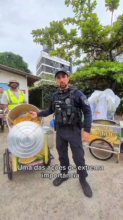 Cozinha em condições precárias vendia alimentos em praia paradisíaca de Florianópolis; veja fotos