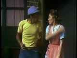 Chaves: Como Sujar a Roupa do Quico | Ajudem-se uns aos outros - Temporada 01 – Episódio 08 (Completo e Dublado) #chaves