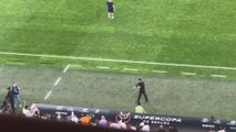 El epílogo del pique Simeone vs Vinicius con el ‘7′ esperando al entrenador en la banda cuando pitó el árbitro