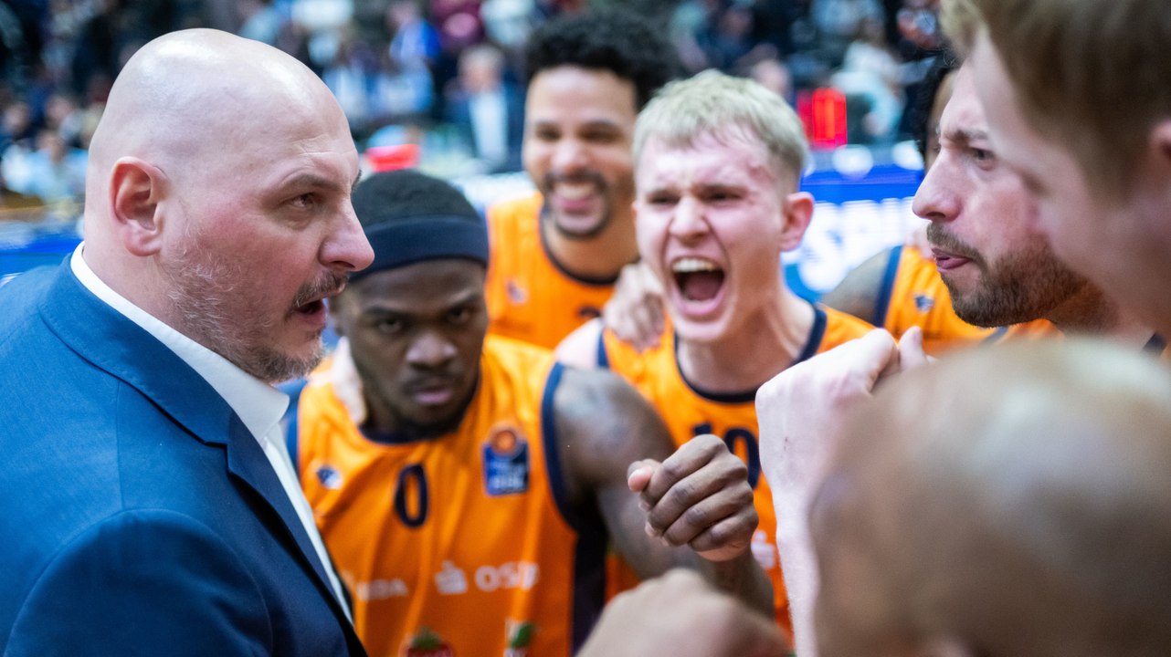 Im Video: Rostock gewinnt wilden Ost-Kracher gegen Jena nach Verlängerung