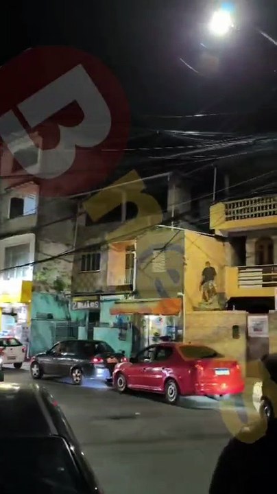 Ônibus quebra em Salvador e é obrigado a dar ré em bairro movimentado; veja
