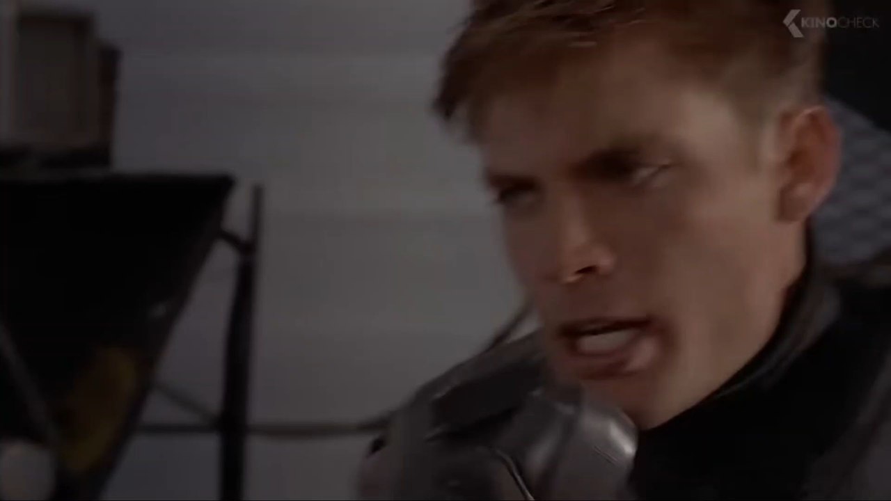 (THE END OF THE WORLD REMIX) Starship troopers bug explosion scene sparta extendedtime remix