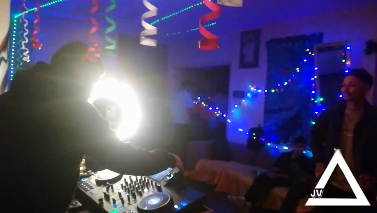 set DJ JV