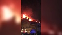 Incendio Romano, edificio in fiamme e abitazioni sgomberate