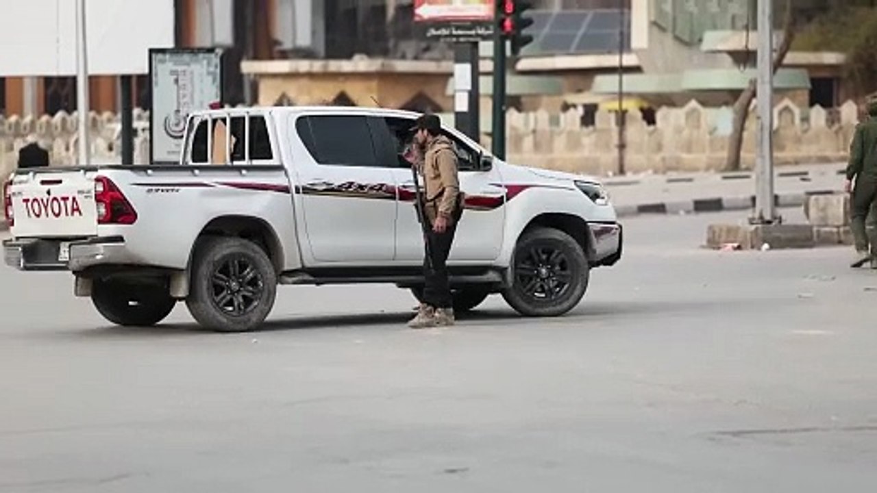 Suriye ordusu ile SDG çatışıyor: Halep'te yeni göç dalgası