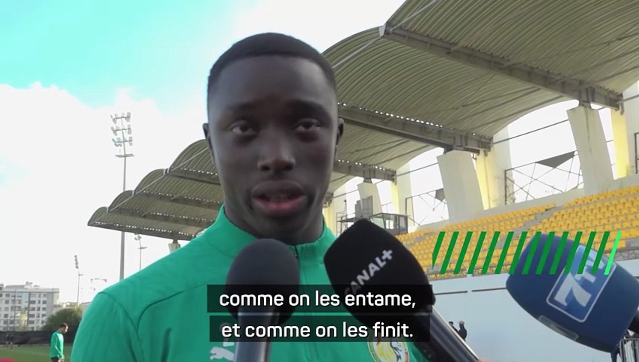 Le Sénégal défie des Aigles du Mali eux aussi invaincus lors de cette CAN en quarts de finale ce vendredi. Avant cette rencontre, l'ancienne gloire des Lions de la Téranga, El-Hadji Diouf (2000-08), était présent avec le groupe lors du dernier entraînemen