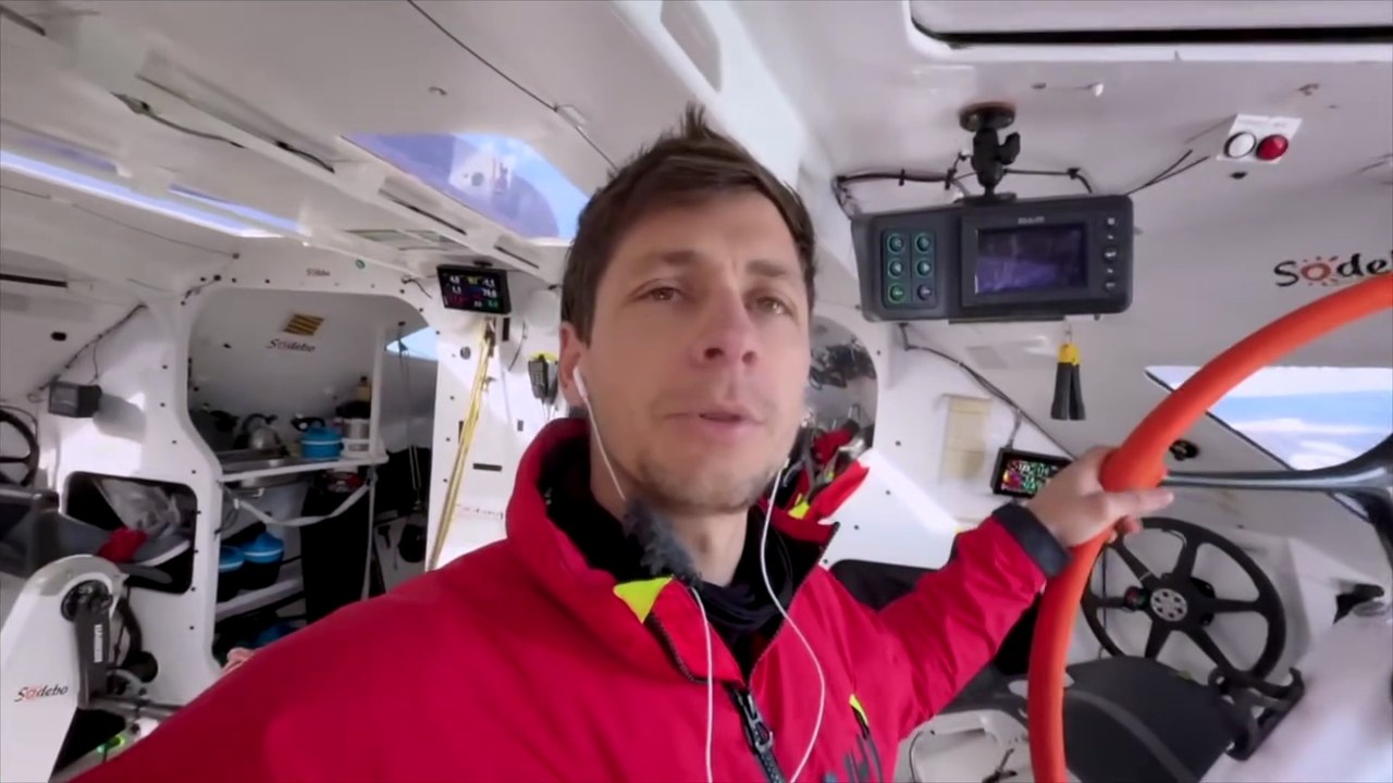 Sodebovoile 2025 / TROPHÉE JULES VERNE VIDÉO DU BORD - JOUR 25  La carte postale du jour avec Guillaume Pirouelle !