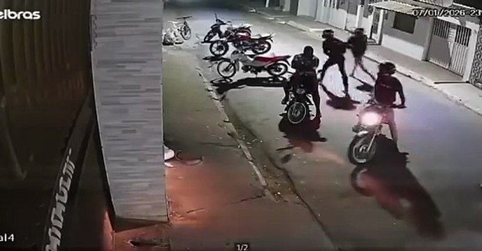 Grupo em motocicletas realiza arrastão e assusta moradores em Teotônio Vilela