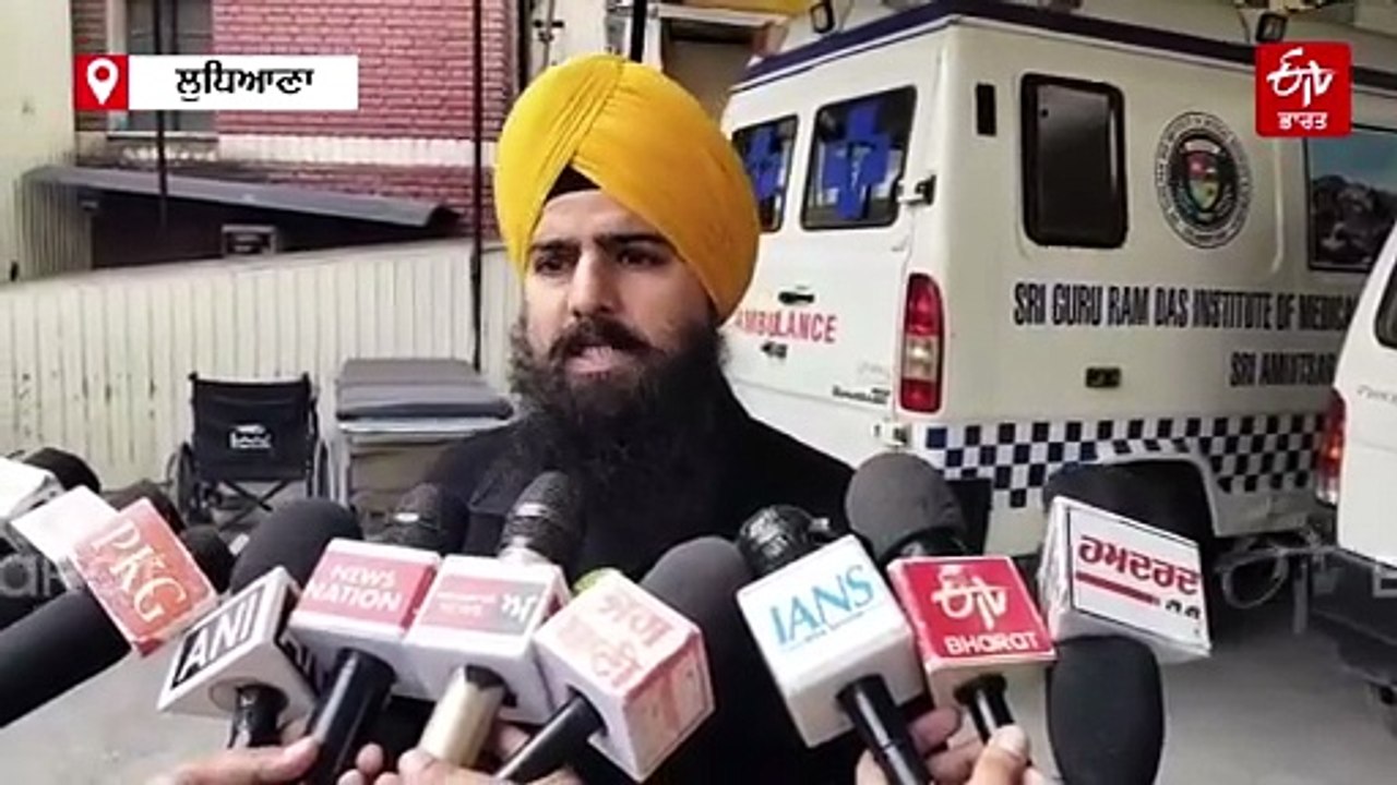 ਸੋਨੇ ਦੇ ਵਪਾਰੀ ‘ਤੇ ਜਾਨਲੇਵਾ ਹਮਲਾ, ਬਾਈਕ ਨੂੰ ਟੱਕਰ ਮਾਰ ਕੇ ਲੁੱਟਿਆ ਸੋਨਾ, ਵੇਖੋ ਸੀਸੀਟੀਵੀ
