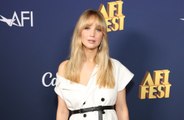 Jennifer Lawrence préfère tourner des scènes intimes avec des inconnus