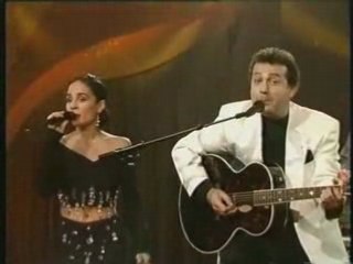 EUROVISION 1990 Turkey (Kayahan - Gözlerinin hapsindeyim)