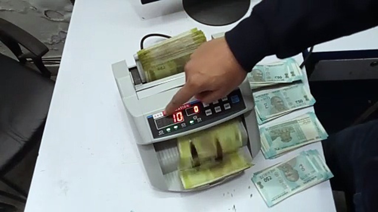 Best Quality Cash Counting Machine Suppliers Narayanpet, Telangana | AKS Automation (Delhi)