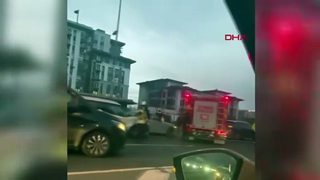 Yenibosna D-100 Karayolu'nda 6 aracın karıştığı zincirleme kaza! Yaralılar var