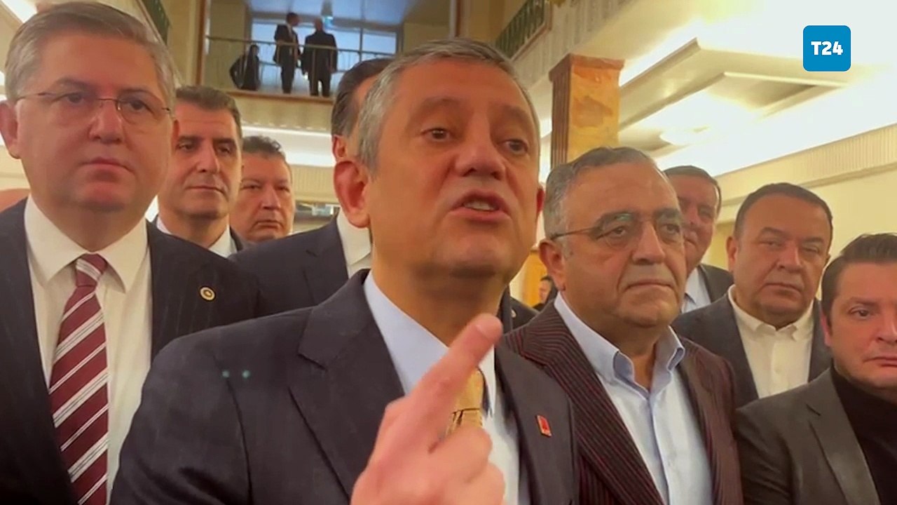 Özel'den milletvekillerinin Meclis'te emekliler için başlattığı nöbete destek ziyareti: Zam, çocuğa harçlık verir gibi; kabul edilemez