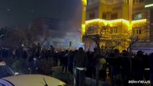 Nuove proteste in Iran, manifestanti per le strade di Teheran