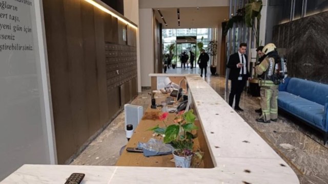 İstanbul'da korku dolu anlar! Danışmaya bırakılan kargo patladı; 2 kişi yaralandı