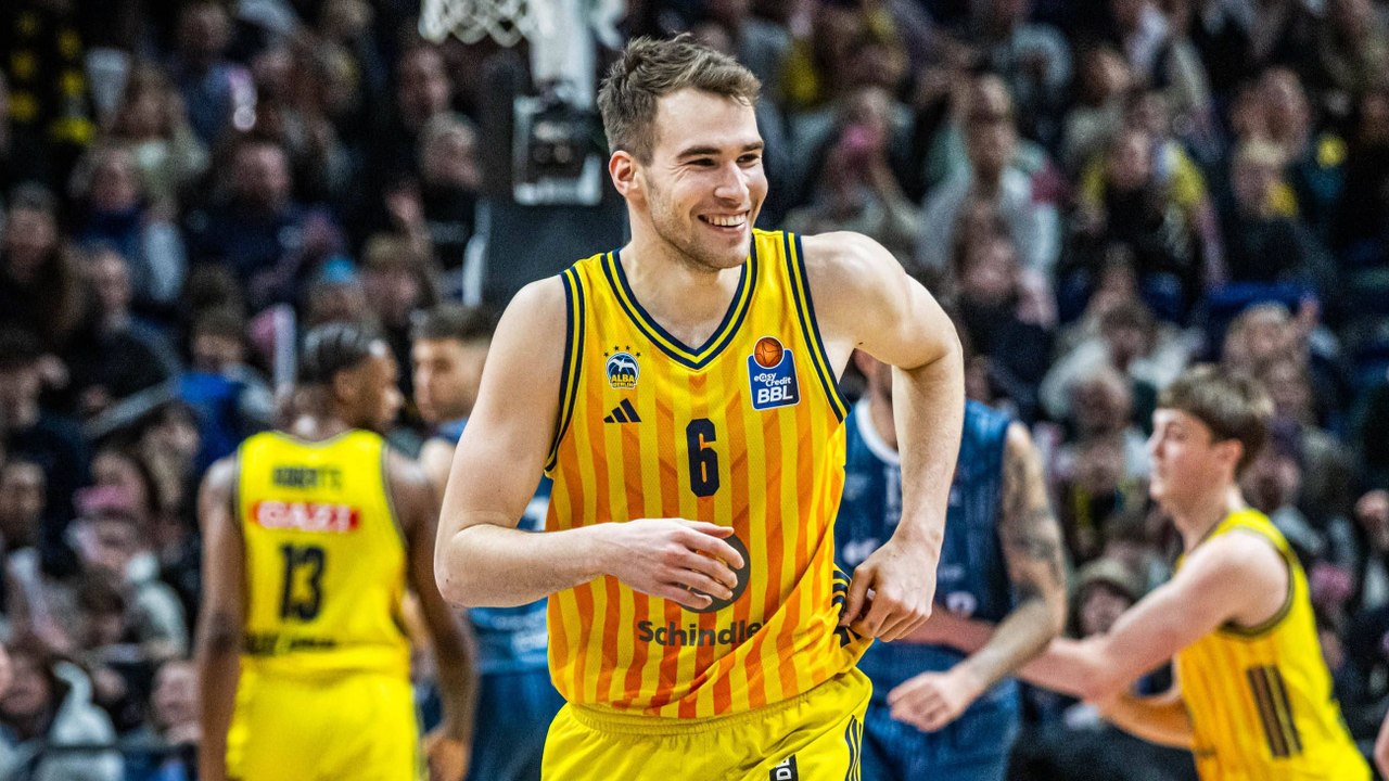 Alley-Oop-Festival bei Alba! Berlin wackelt gegen Heidelberg nur kurz