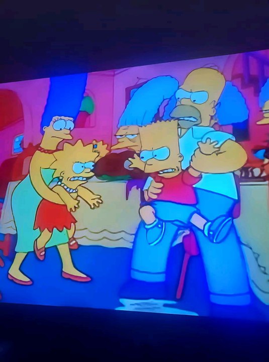 Homer Bart Lisa and Marge got a Group Hug/The Simpsons