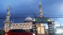 Suara merdu keluar dari masjid besar
