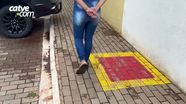 Mulher é presa por tráfico de drogas no Cascavel Velho