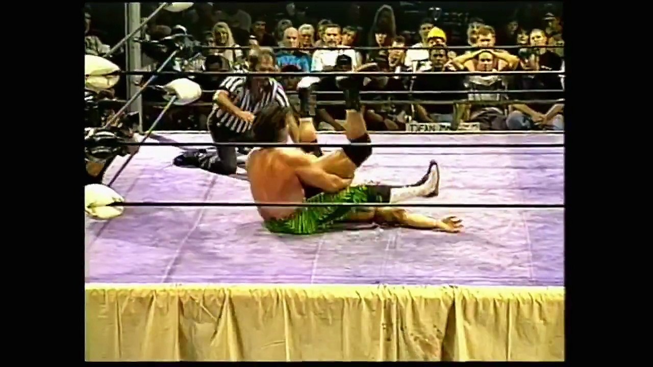 ECW PAST BATTLE - Eddie Guerrero vs Dean Malenko ECW Hardcore TV '95