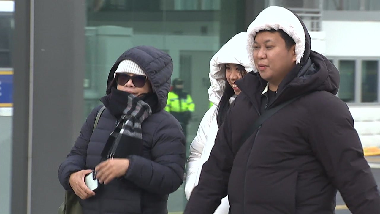[날씨] 휴일, 종일 강추위...호남 폭설, 해안가 강풍 / YTN
