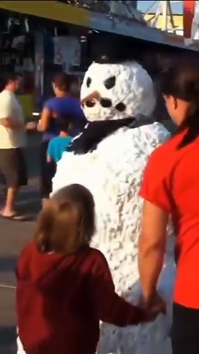 The Snowman Strikes Back! ⛄️ FUNNY Public Scare Pranks! 🏃‍♂️💨