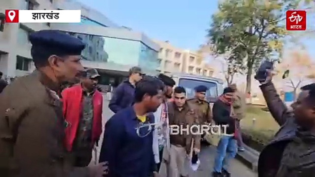 जेल ब्रेक करने वाले तीन बंदी महाराष्ट्र के सोलापुर से गिरफ्तार, पहले भी जेल से भागा था एक कैदी