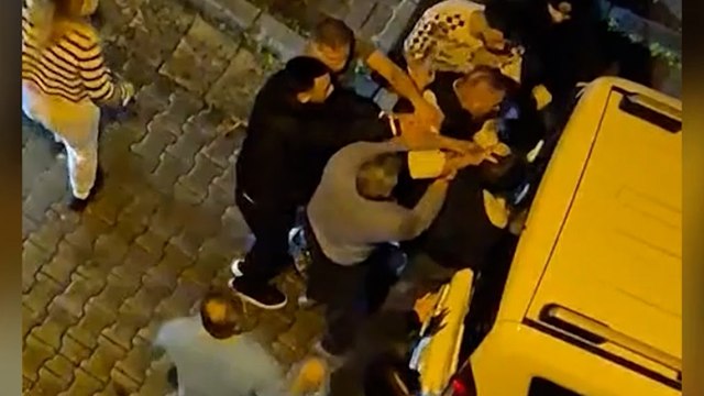 Kornaya basınca mahalle ayağa kalktı! Dayak yemekten kurtulamadı