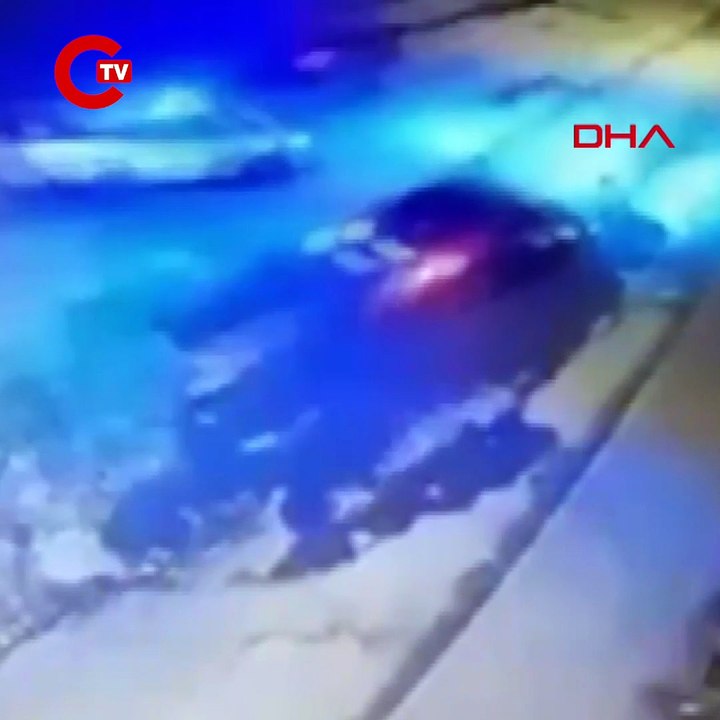 'Dur' ihtarına uymayan sürücü polis aracına çarptı, 2'si polis 3 yaralı Sürücü tutuklandı