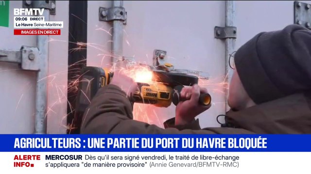 Si on veut contrôler, on n'a pas le choix : des agriculteurs installent un barrage filtrant au port du Havre pour dénoncer l'accord UE-Mercosur