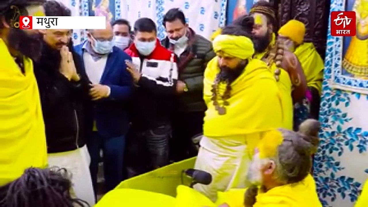 जब कोई बात बिगड़ जाए...प्रेमानंद महाराज को कुमार सानू ने सुनाया गाना, महाराज बोले- कुछ ऐसा कीजिए कि इससे नीचे ना जाएं