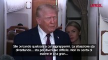 Turbolenza sull'Air Force One: Trump scherza: 