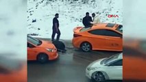 Yol ortasında dehşet anları: Beş kişi tarafından öldüresiye dövüldü