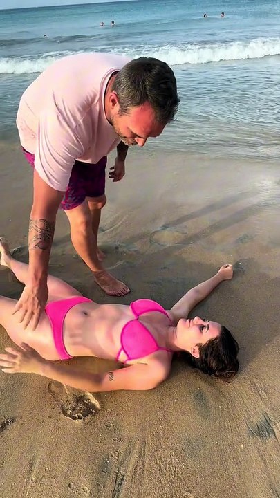 Even on vacation I work 😂😂😂, I hypnotized some French women on vacation in Sri Lanka 😍