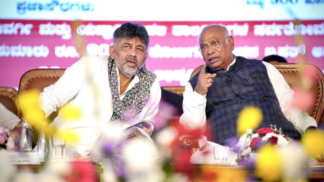 ಕಾಂಗ್ರೆಸ್‌ನಲ್ಲಿ ಸಂ'ಕ್ರಾಂತಿ'ನಾ? ಖರ್ಗೆ ಭೇಟಿ ವೇಳೆ ಅಧಿಕಾರ ಹಂಚಿಕೆ ಪ್ರಸ್ತಾಪಿಸಿದರಾ ಡಿಕೆಶಿ..?