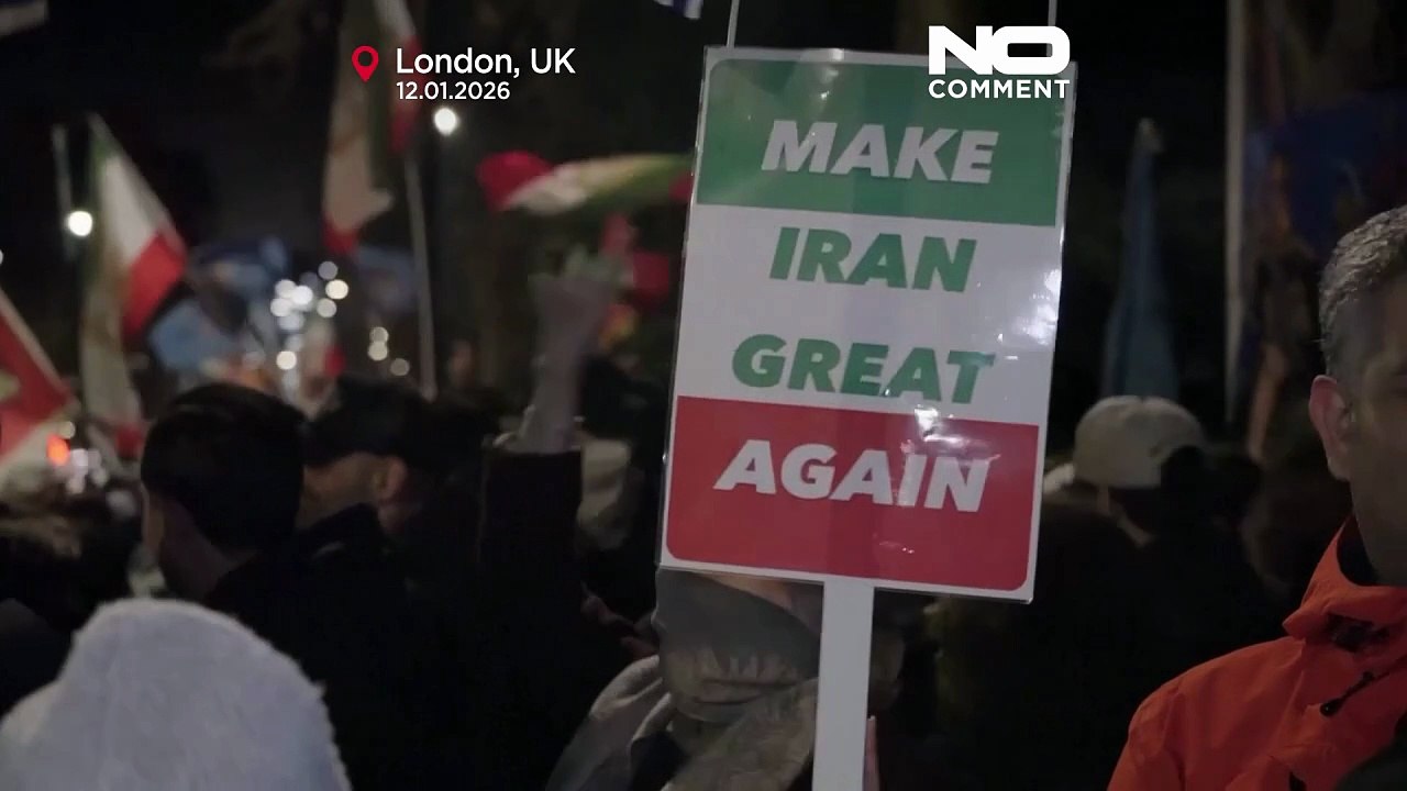 Proteste all'ambasciata iraniana a Londra durante i disordini in Iran