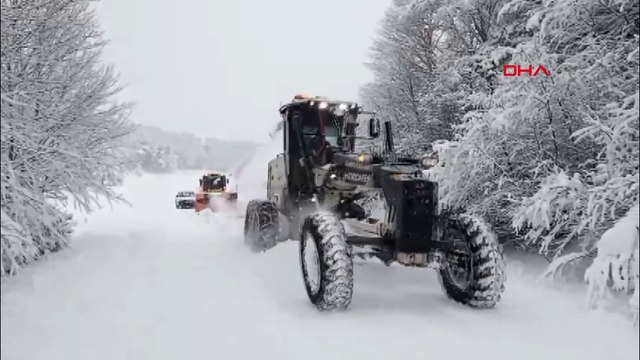 Amasya’da 62 köy yolu kardan kapalı